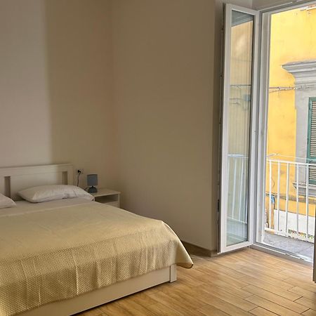 Suite Di Giordy Napoli Centro Esterno foto